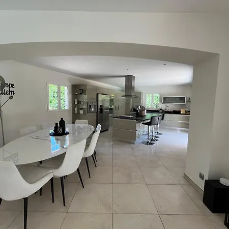 Вилла Superbe Avec Piscine Privee A - Fr-1-466a-56 Фрежюс